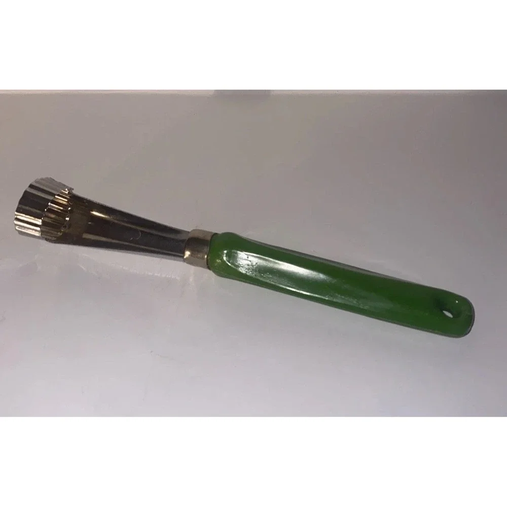 Vtg Apple Corer Kitchen Utensil Olive Green Plastic Handle Made Hong Kong